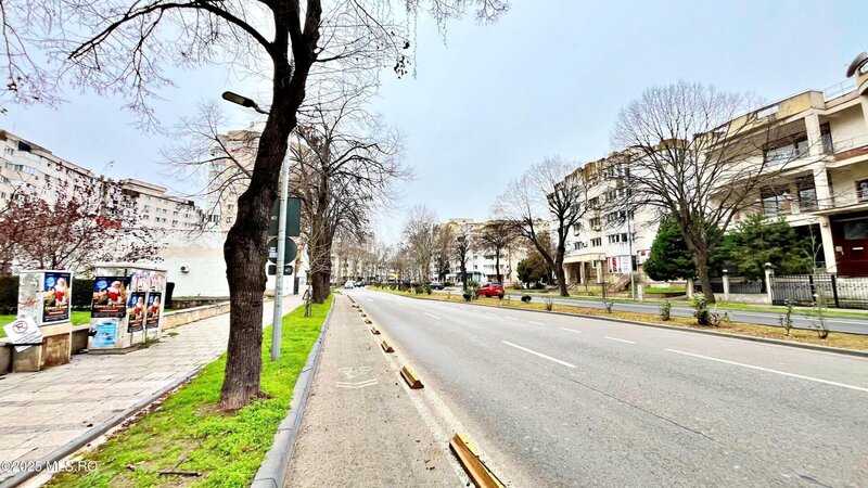 C-ta, Bd. Mamaia apartament 3 camere etaj 1, 95.42 mpt, comision 0%